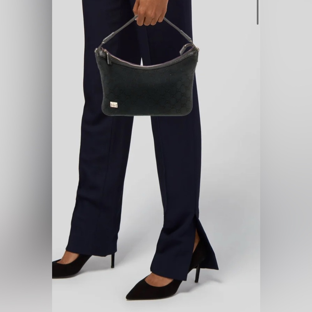 Gucci Black Monogram Shoulder Bag - Picture 3 of 16